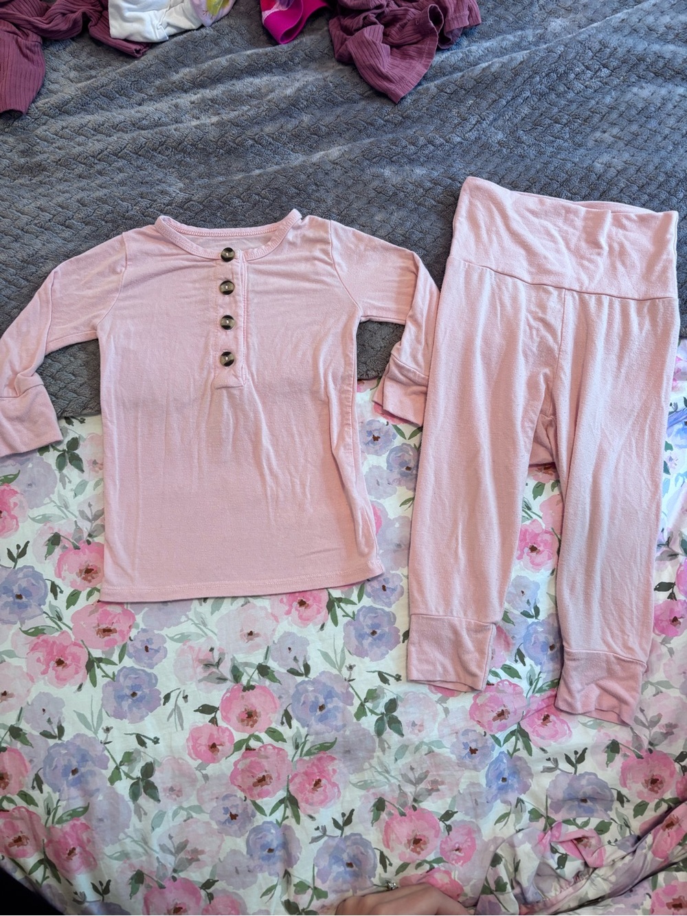 Lou Lou & Company Light Pink Pj Set. 6-12 Months.